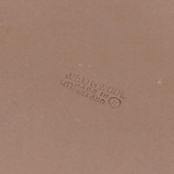 Vintage Wedgwood England Pink Jasperware Trinket Box - Picture 2 of 7